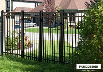 Clôture Frontenac contour piscine modèle B by Patio Design inc.